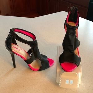NWOB! BCBG Pump